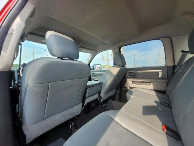 2019 Ram 1500 Classic SLT Crew Cab 4x4 64 Box
