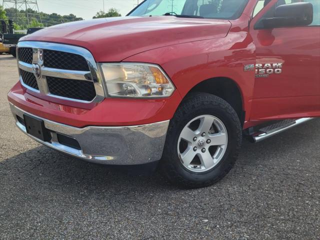 2019 Ram 1500 Classic SLT Crew Cab 4x4 64 Box