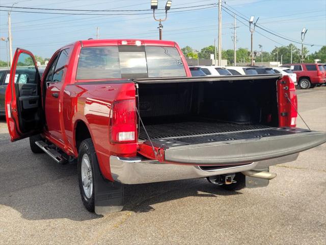 2019 Ram 1500 Classic SLT Crew Cab 4x4 64 Box