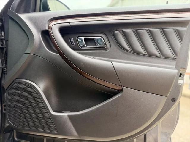 2017 Ford Taurus Limited