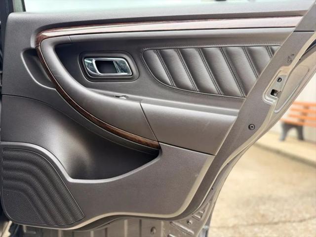 2017 Ford Taurus Limited