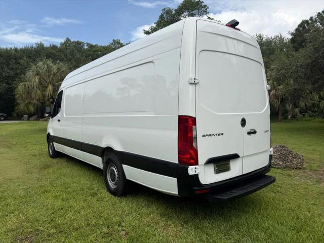 2021 Freightliner Sprinter High Roof I4 Diesel