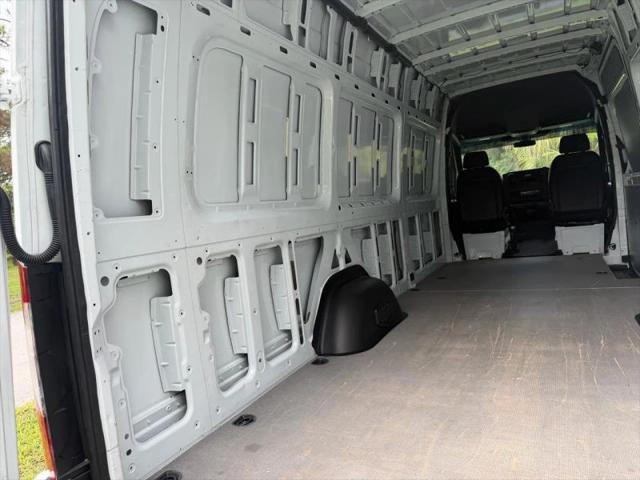 2021 Freightliner Sprinter High Roof I4 Diesel