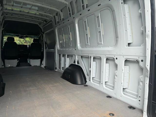 2021 Freightliner Sprinter High Roof I4 Diesel
