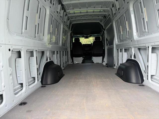 2021 Freightliner Sprinter High Roof I4 Diesel