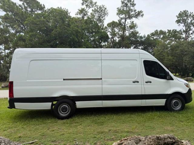 2021 Freightliner Sprinter High Roof I4 Diesel