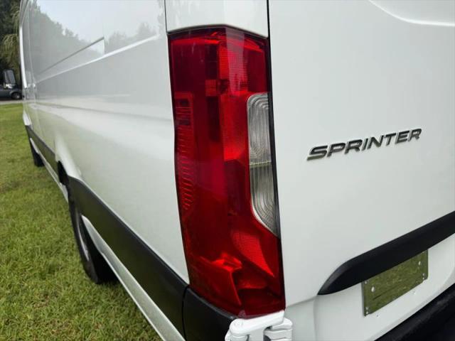 2021 Freightliner Sprinter High Roof I4 Diesel