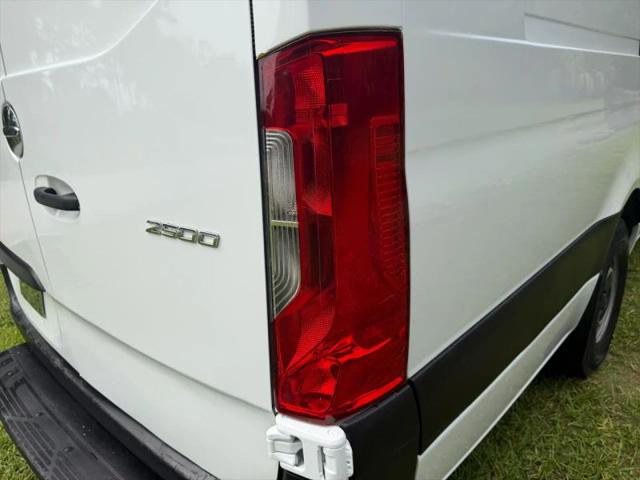 2021 Freightliner Sprinter High Roof I4 Diesel