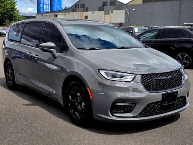 2022 Chrysler Pacifica Hybrid Limited for sale in Woodinville, WA