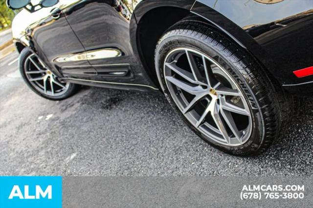 2024 Porsche Macan Base