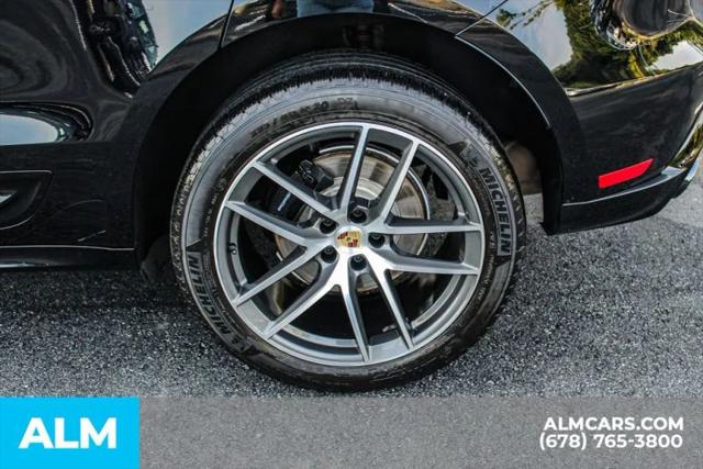 2024 Porsche Macan Base