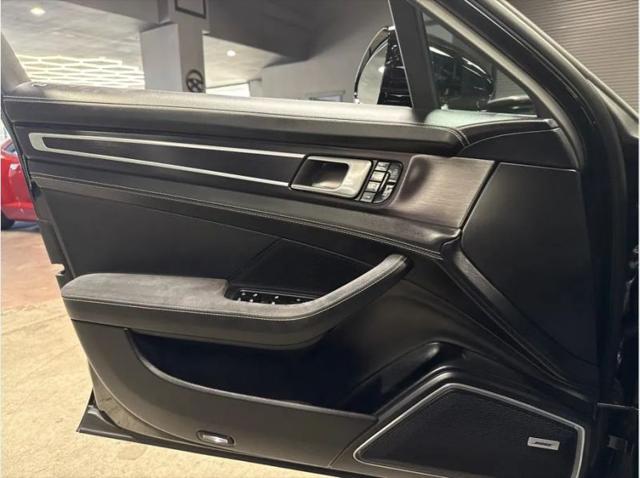 2020 Porsche Panamera GTS