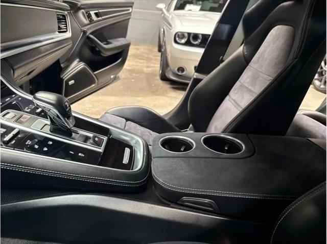 2020 Porsche Panamera GTS