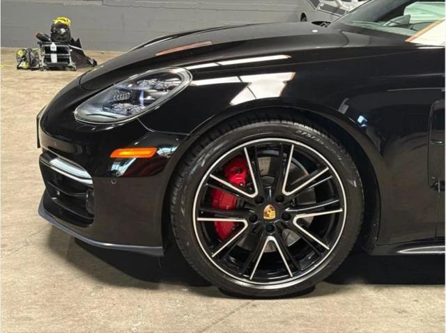 2020 Porsche Panamera GTS