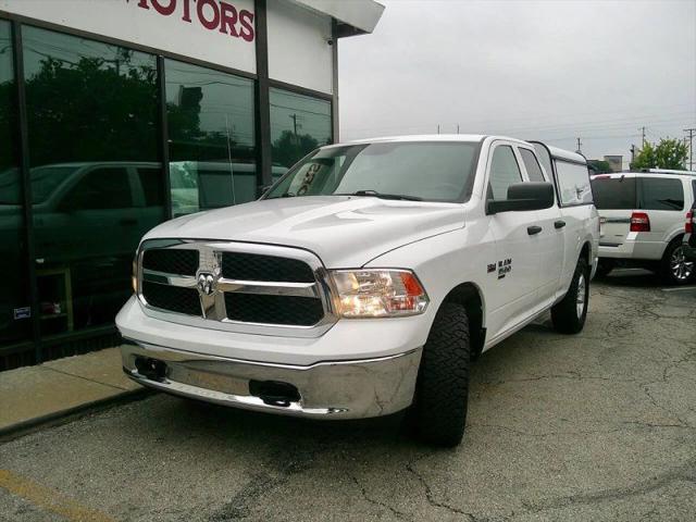 2022 Ram 1500 Classic SLT Quad Cab 4x4 64 Box