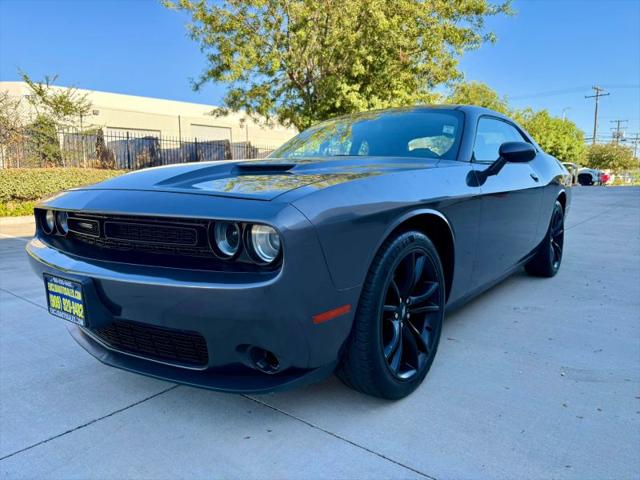 2017 Dodge Challenger SXT