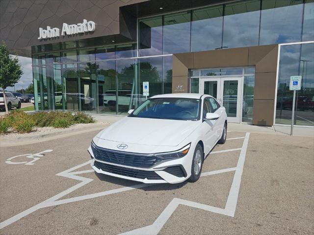 2026 Hyundai Elantra SE for sale in Milwaukee, WI