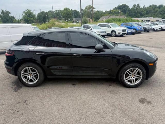 2017 Porsche Macan Base