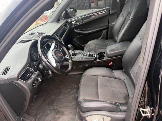 2017 Porsche Macan Base