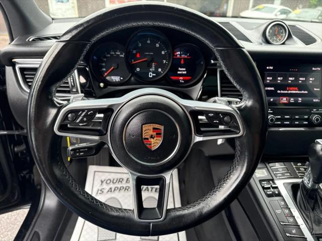 2018 Porsche Macan Base