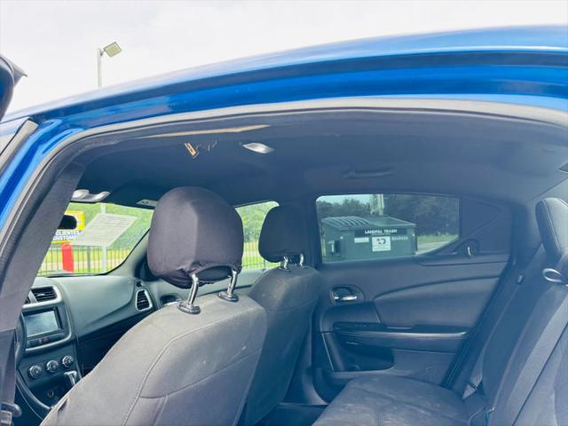 2012 Dodge Avenger SE