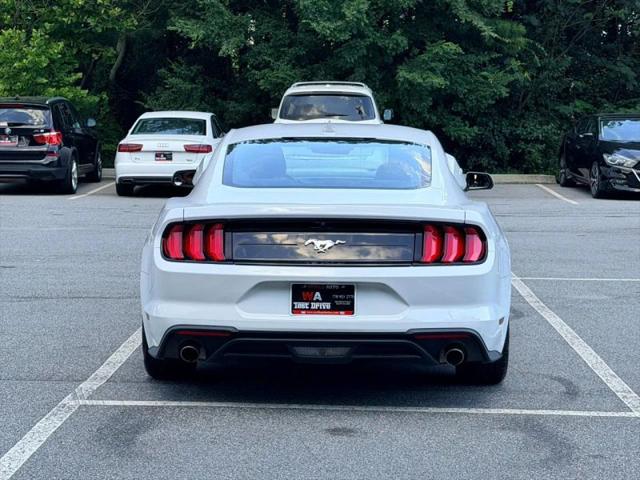 2022 Ford Mustang EcoBoost Fastback