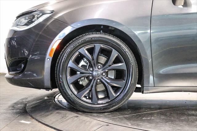 2020 Chrysler Pacifica 35th Anniversary Limited