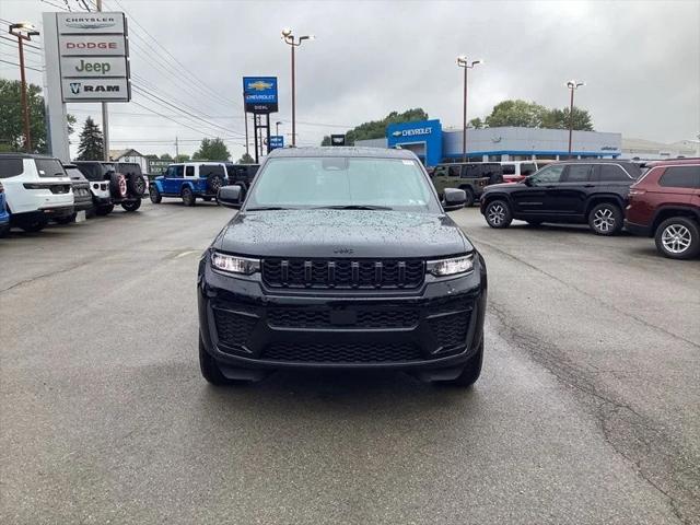 2027 Jeep Grand Cherokee GRAND CHEROKEE LAREDO ALTITUDE 4X4 2027 Jeep Grand Cherokee GRAND CHEROKEE LAREDO ALTITUDE 4X4