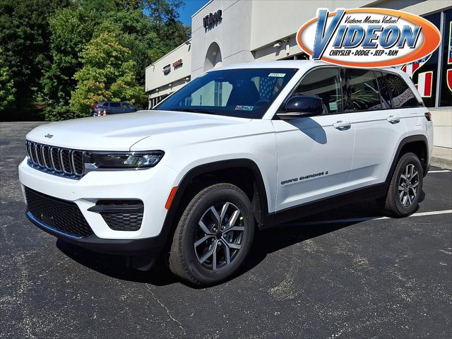 2027 Jeep Grand Cherokee GRAND CHEROKEE LAREDO X 4X4