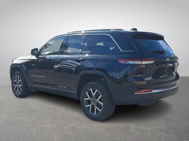 2027 Jeep Grand Cherokee GRAND CHEROKEE LAREDO X 4X4