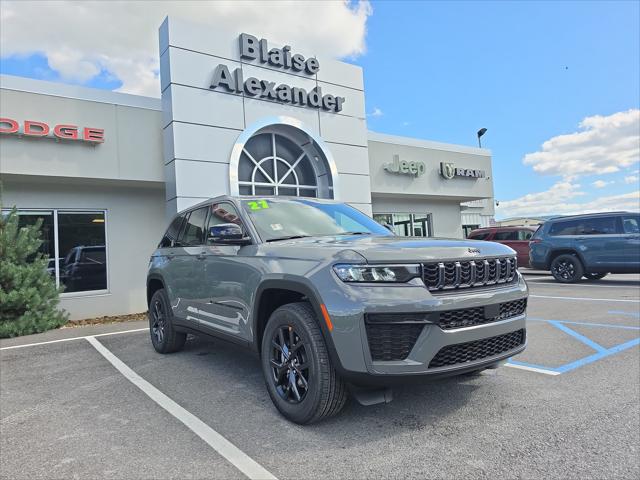 2027 Jeep Grand Cherokee Laredo Altitude 2027 Jeep Grand Cherokee Laredo Altitude