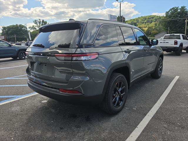 2027 Jeep Grand Cherokee Laredo Altitude 2027 Jeep Grand Cherokee Laredo Altitude