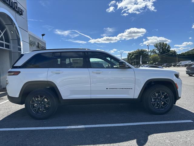 2027 Jeep Grand Cherokee GRAND CHEROKEE LAREDO ALTITUDE 4X4