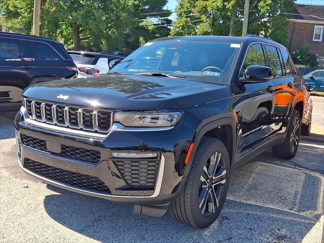 2027 Jeep Grand Cherokee GRAND CHEROKEE LIMITED 4X4