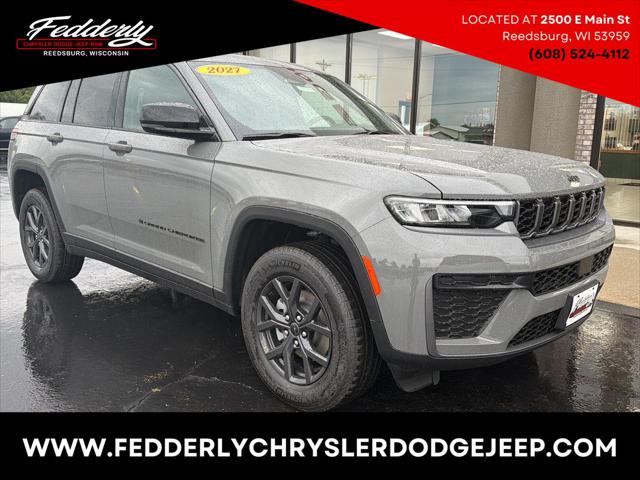 2027 Jeep Grand Cherokee Laredo Altitude for sale in Reedsburg, WI