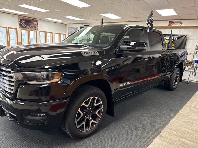 2027 RAM Ram 1500 RAM 1500 LARAMIE CREW CAB 4X4 64 BOX