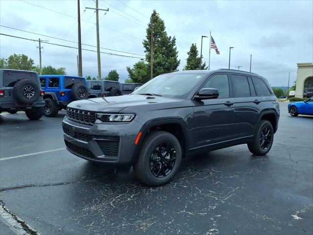 2026 Jeep Grand Cherokee GRAND CHEROKEE LAREDO ALTITUDE 4X4
