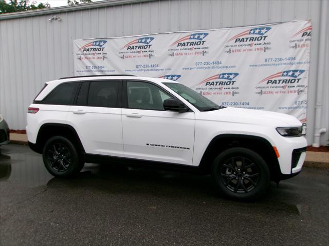 2027 Jeep Grand Cherokee GRAND CHEROKEE LAREDO ALTITUDE 4X4 2027 Jeep Grand Cherokee GRAND CHEROKEE LAREDO ALTITUDE 4X4