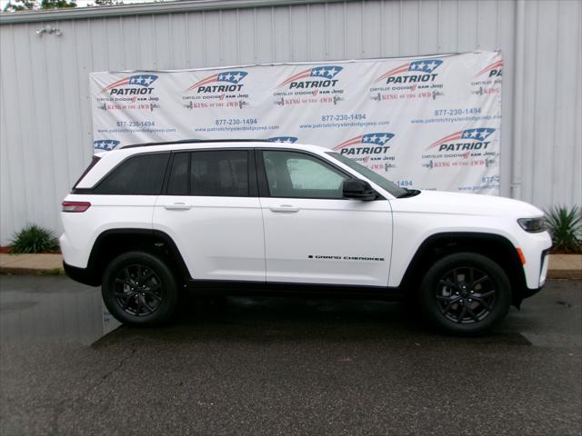 2027 Jeep Grand Cherokee GRAND CHEROKEE LAREDO ALTITUDE 4X4 2027 Jeep Grand Cherokee GRAND CHEROKEE LAREDO ALTITUDE 4X4
