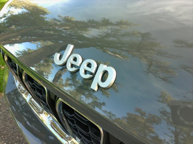 2027 Jeep Grand Cherokee GRAND CHEROKEE LAREDO X 4X4 2027 Jeep Grand Cherokee GRAND CHEROKEE LAREDO X 4X4