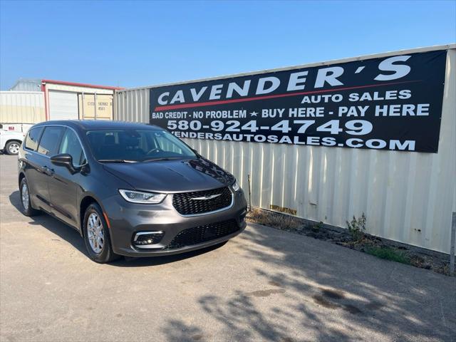 2023 Chrysler Pacifica Touring L for sale in Durant, OK