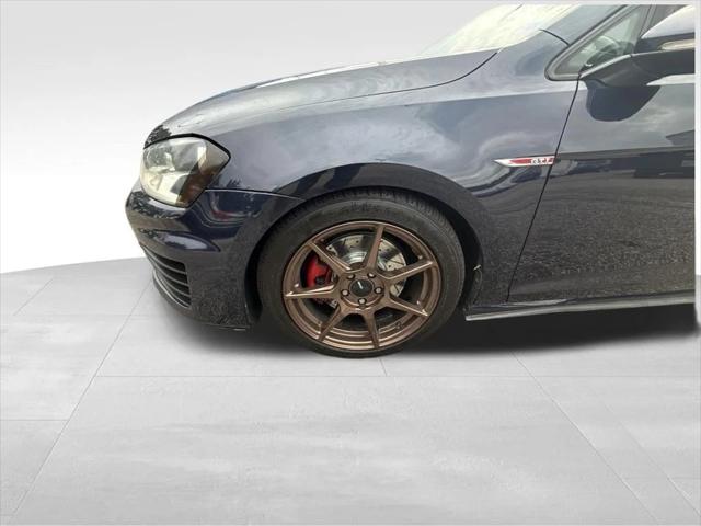 2015 Volkswagen Golf GTI 2.0T SE 4-Door