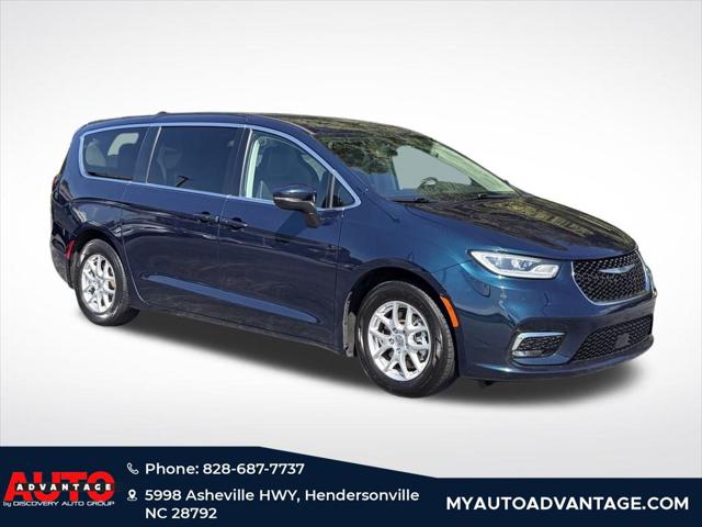 2023 Chrysler Pacifica Touring L for sale in Hendersonville, NC
