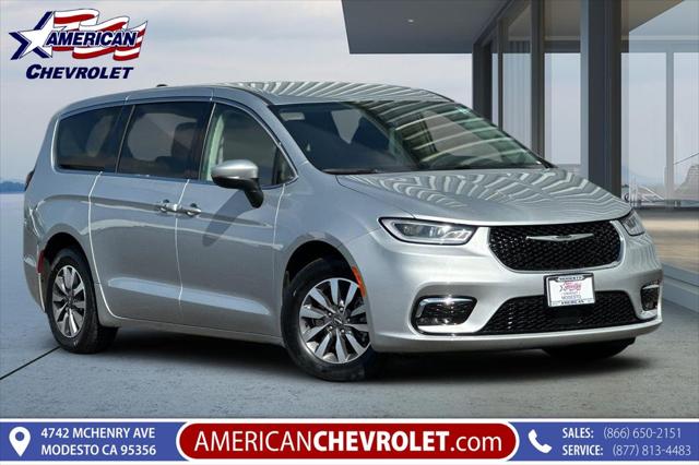 2023 Chrysler Pacifica Hybrid Touring L for sale in Modesto, CA