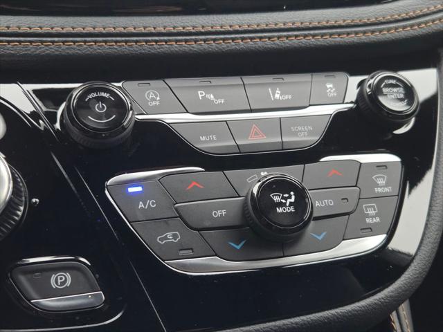 2027 Chrysler Pacifica Pinnacle