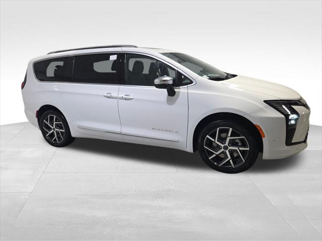 2027 Chrysler Pacifica Pinnacle