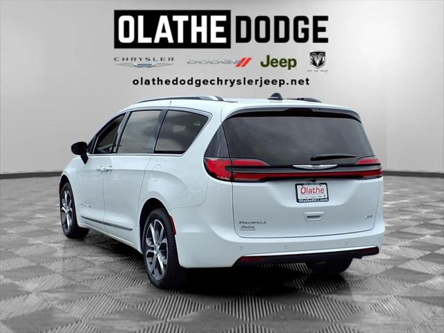 2026 Chrysler Pacifica Pinnacle AWD