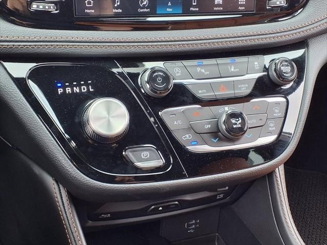 2026 Chrysler Pacifica Pinnacle AWD