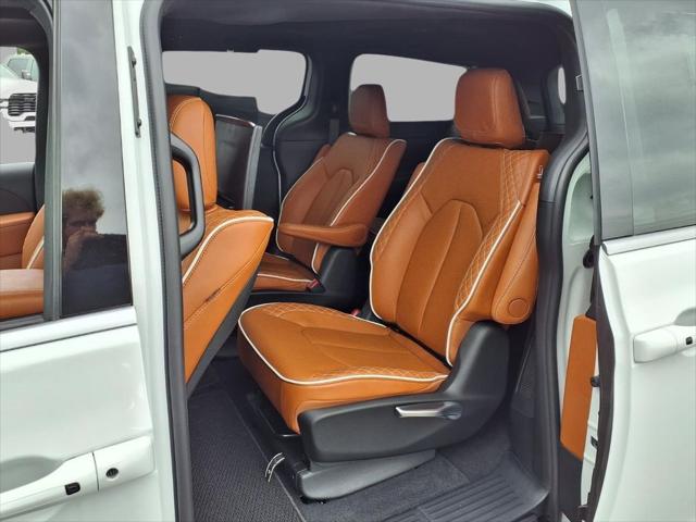 2026 Chrysler Pacifica Pinnacle AWD