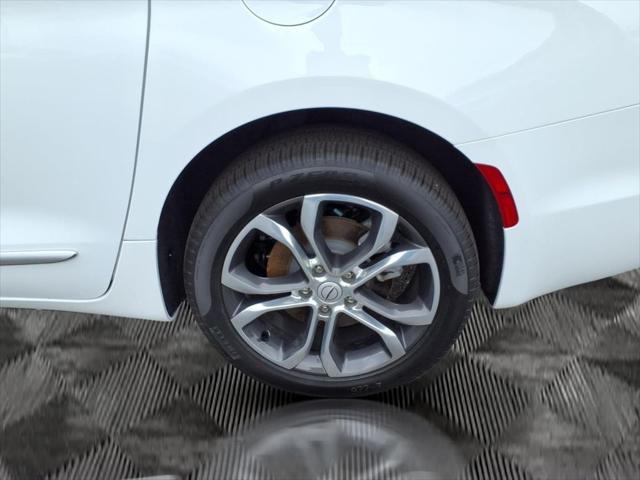 2026 Chrysler Pacifica Pinnacle AWD